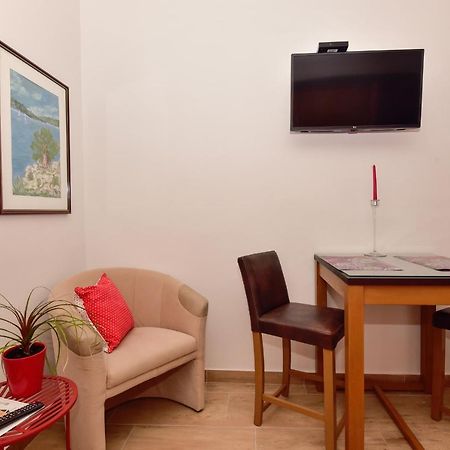 Antonio Appartement Makarska Buitenkant foto