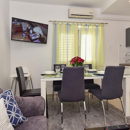 Antonio Appartement Makarska Buitenkant foto