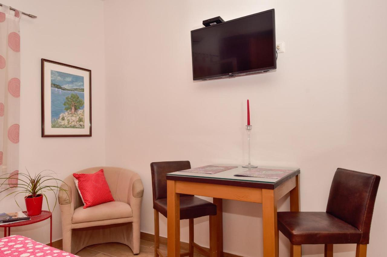 Antonio Appartement Makarska Buitenkant foto