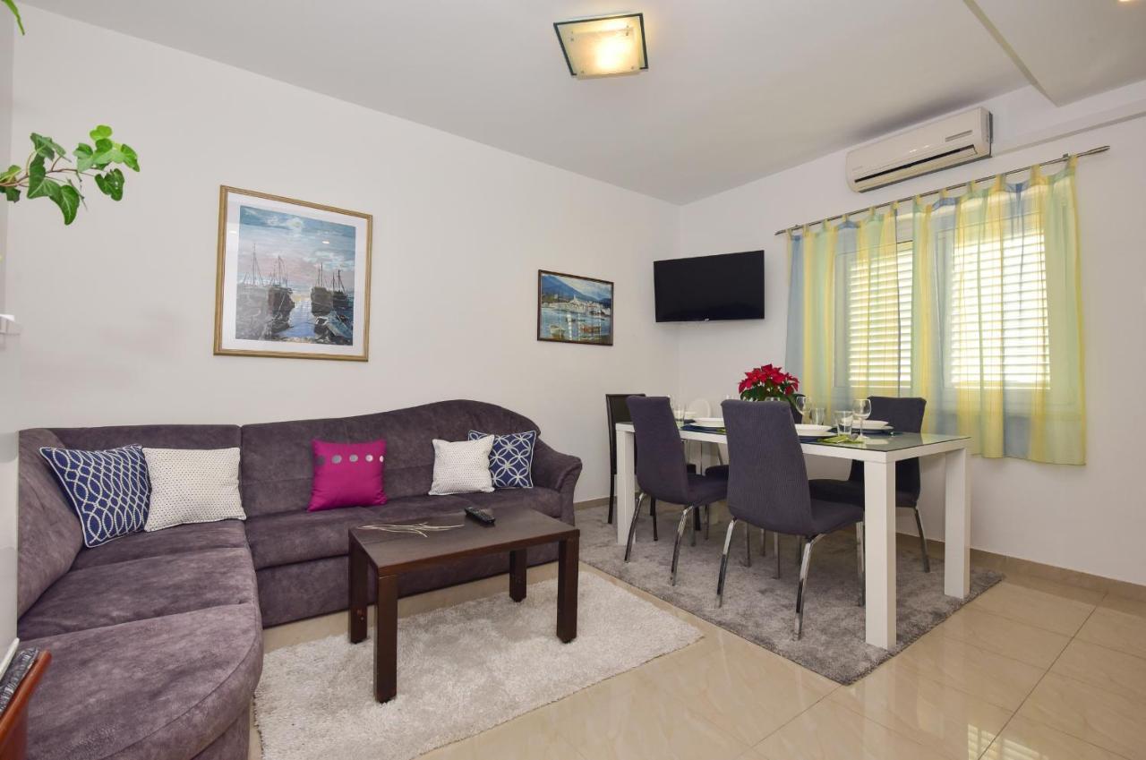 Antonio Appartement Makarska Buitenkant foto