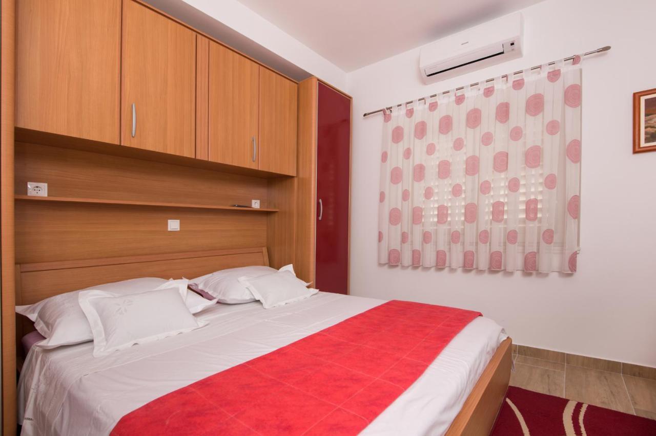 Antonio Appartement Makarska Buitenkant foto