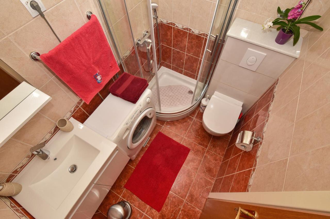 Antonio Appartement Makarska Buitenkant foto