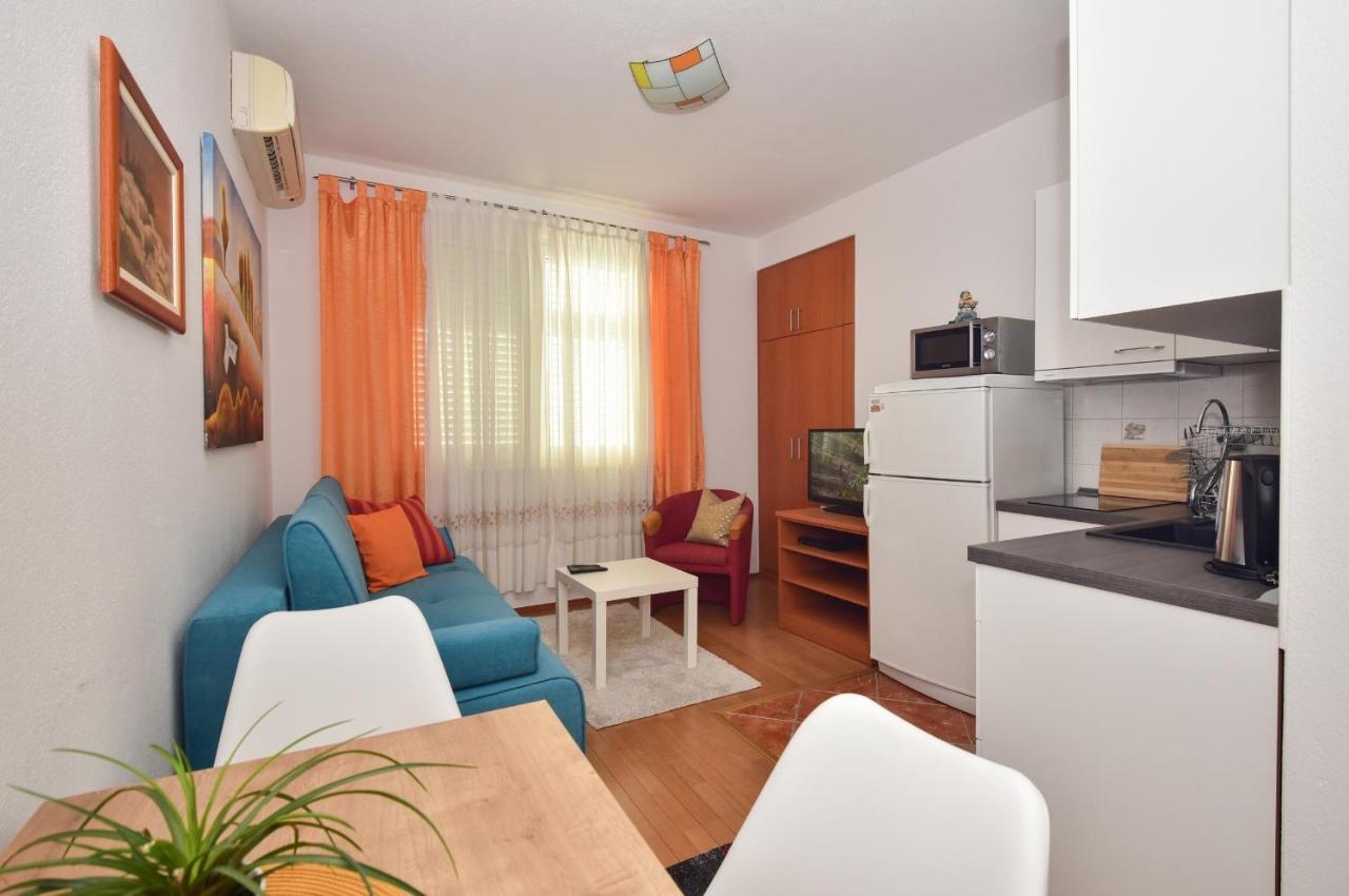 Antonio Appartement Makarska Buitenkant foto