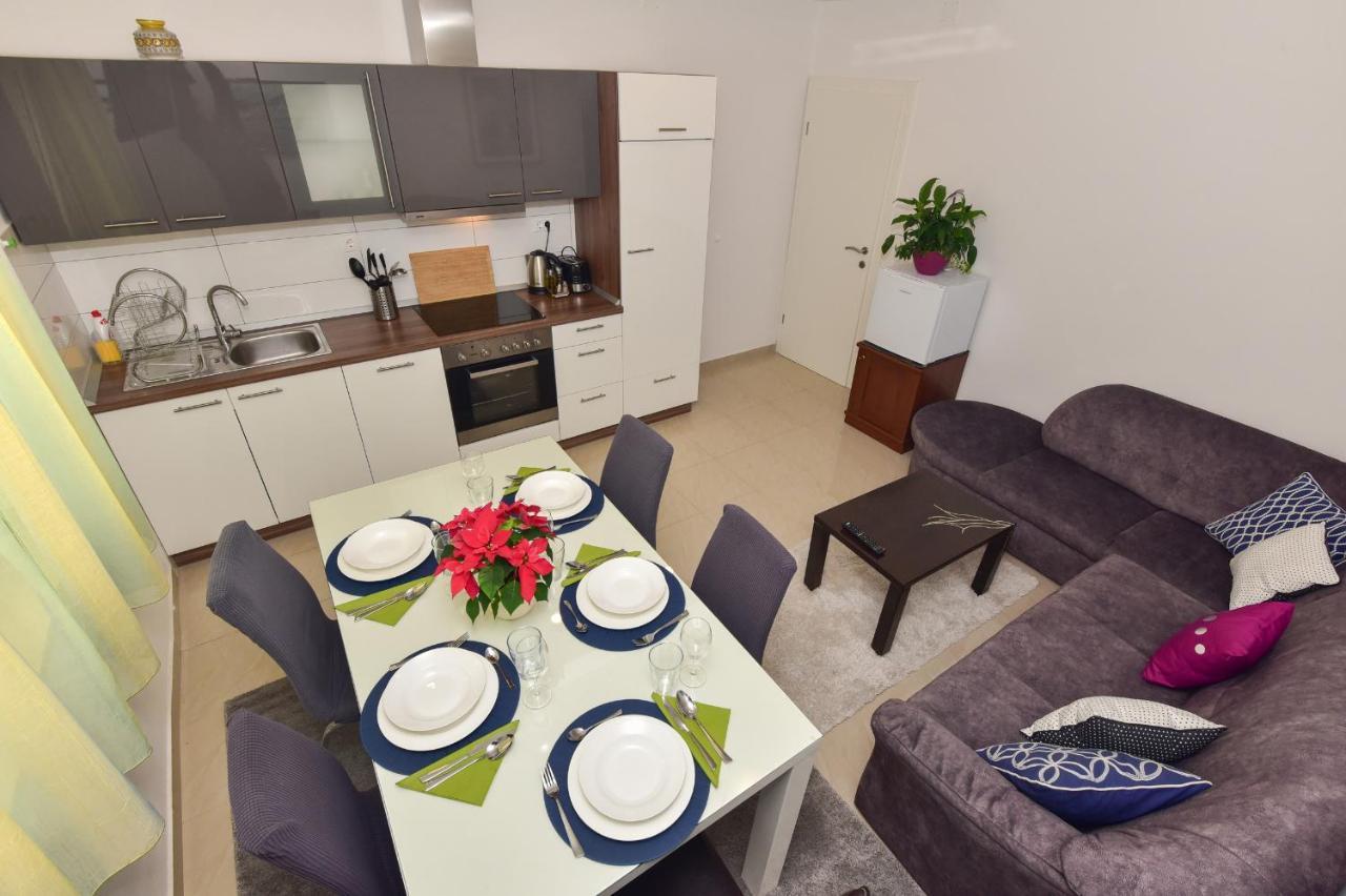 Antonio Appartement Makarska Buitenkant foto