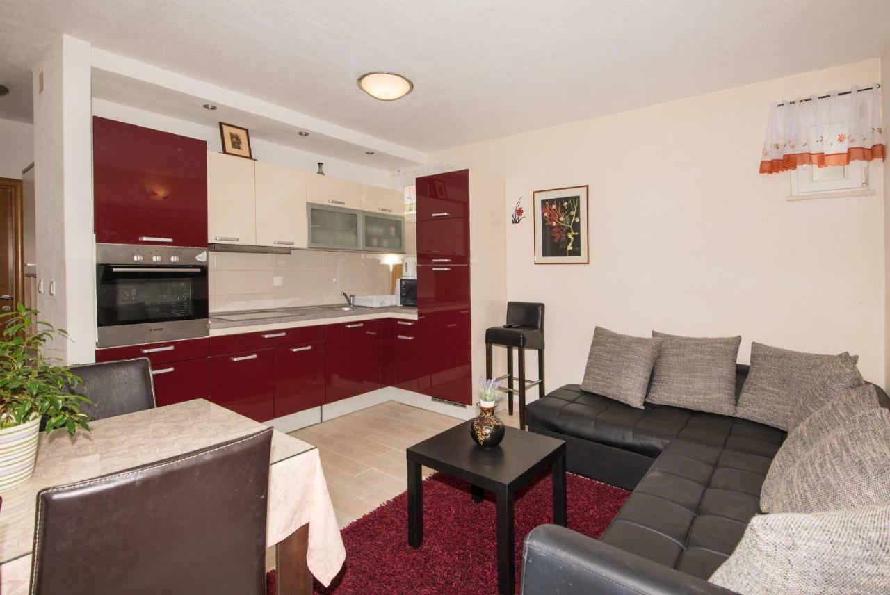 Antonio Appartement Makarska Buitenkant foto