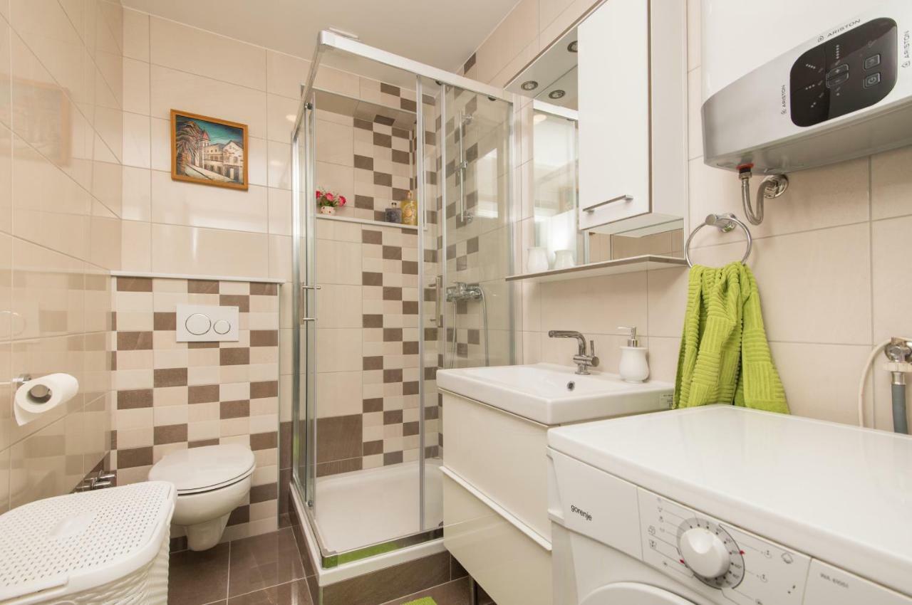 Antonio Appartement Makarska Buitenkant foto