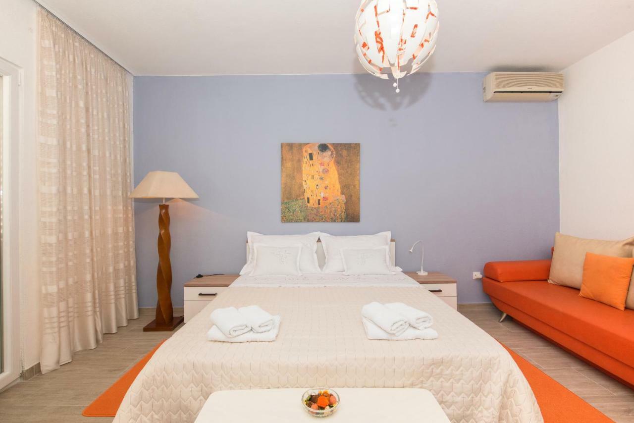 Antonio Appartement Makarska Buitenkant foto