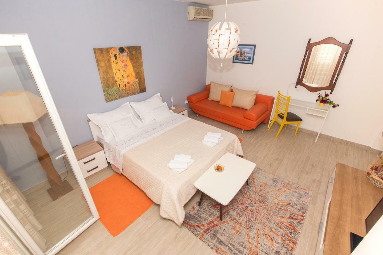 Antonio Appartement Makarska Buitenkant foto