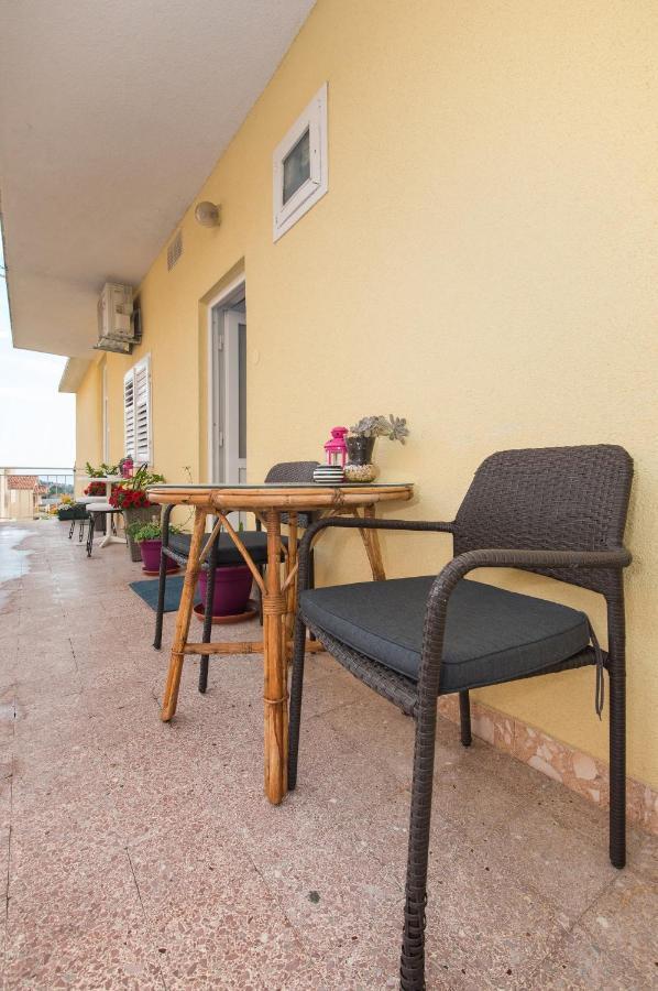 Antonio Appartement Makarska Buitenkant foto
